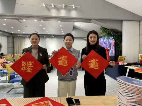 �쁆��(��һ)���O�(�Ҷ�)��ӬF(xi��n)����Ӱ