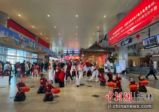 �Ӽ���ί������/���D