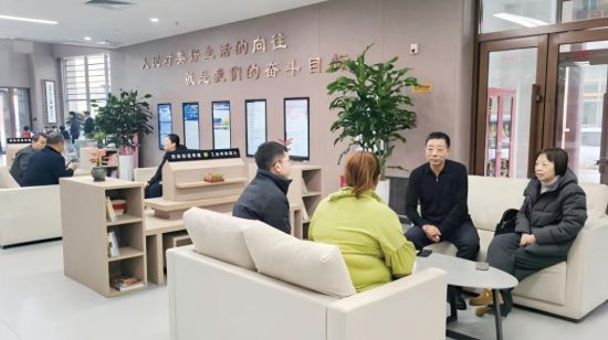 ����ì�ܼm���ҾC�����ġ������ڳɞ�Խ��(l��i)Խ������^(q��)����ă�(y��u)�x��